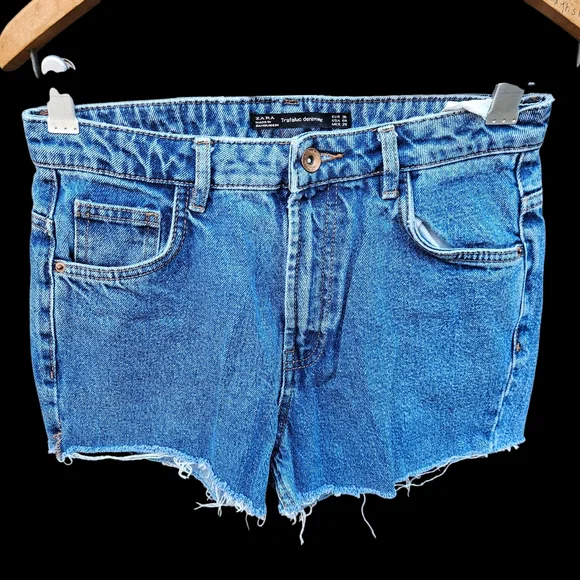 Zara Women's Distressed Blue Jean Shorts Size 4 - Picture 2 of 16